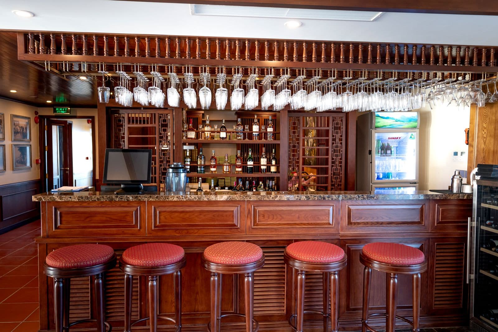 Custom restaurant bar and millwork